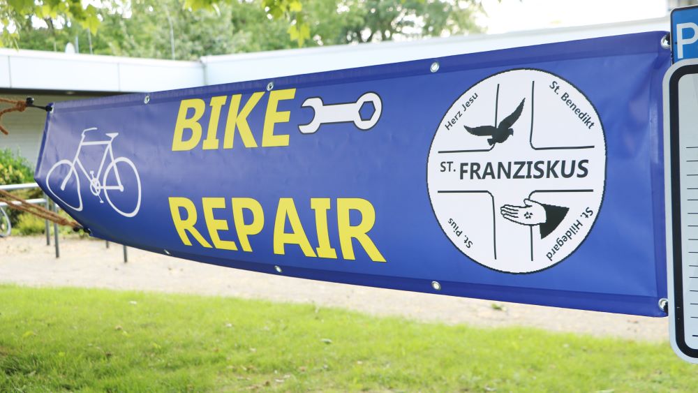 Banner Bike Repair Café
