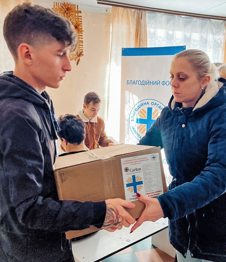 Krisenzentrum Sie unterstützt Flüchtlinge: eCaritas-Krisenzentrums in Tscherkassy