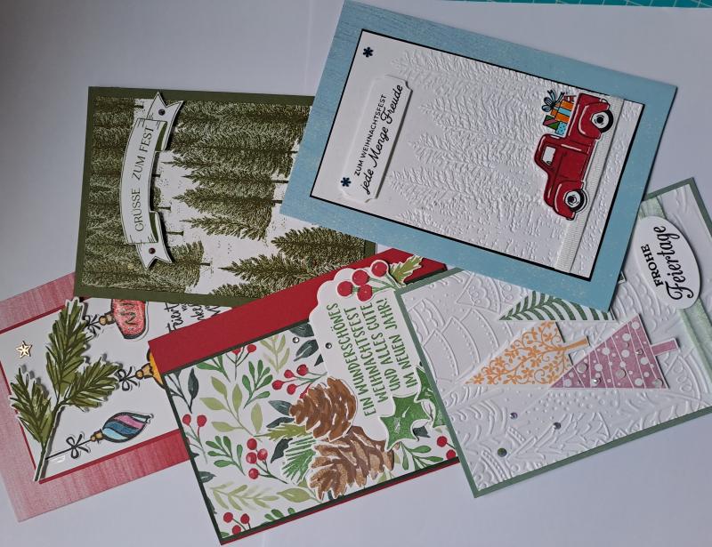 Persönliche Grüße unterm Tannenbaum