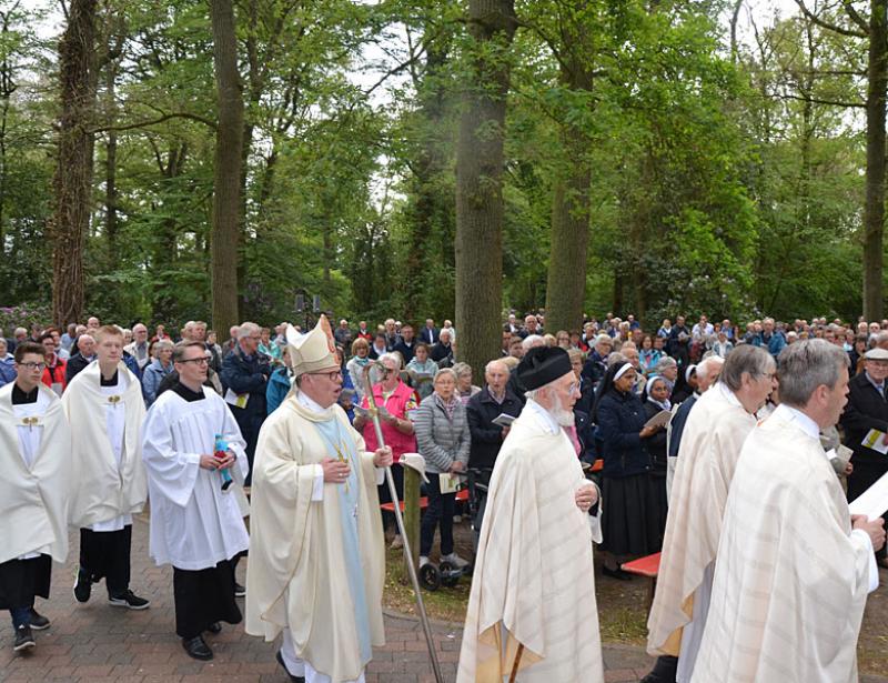 Gebetbuch als Mutmacher