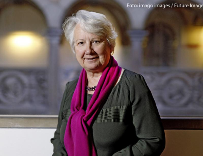 Schavan fordert stärkere Rolle von Frauen 