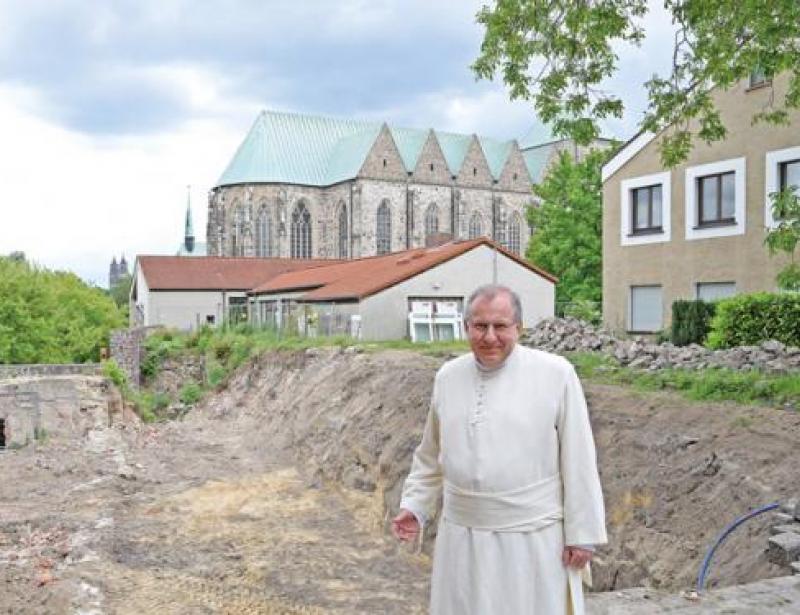 Wieder ein Kloster am Elbufer