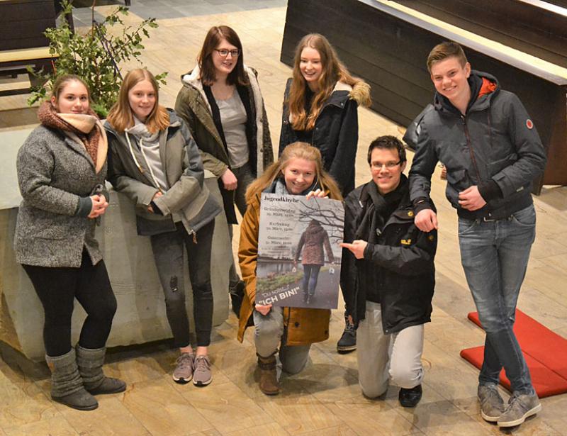 Musik, Kerzen und ein Gott, der alle trägt