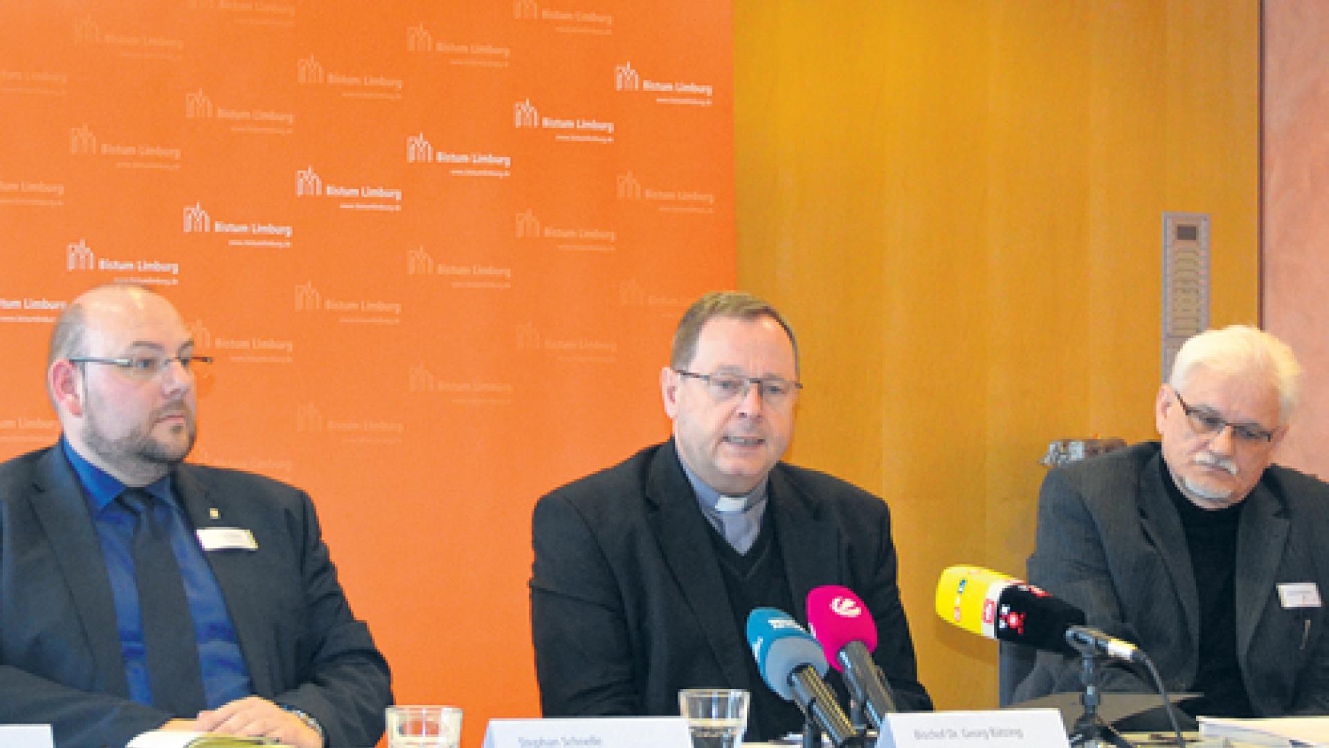 15_Sonntag_Versammlung.jpg