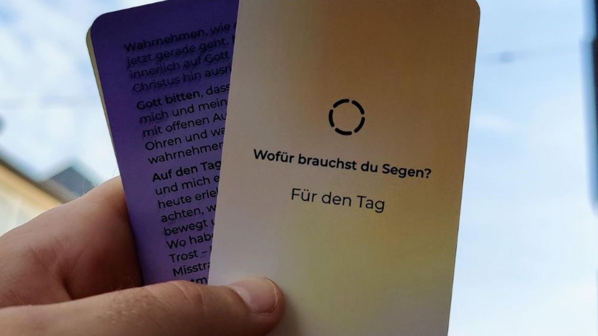 Karte mit der Aufschrift "Wofür brauchst du Segen? Für den Tag"
