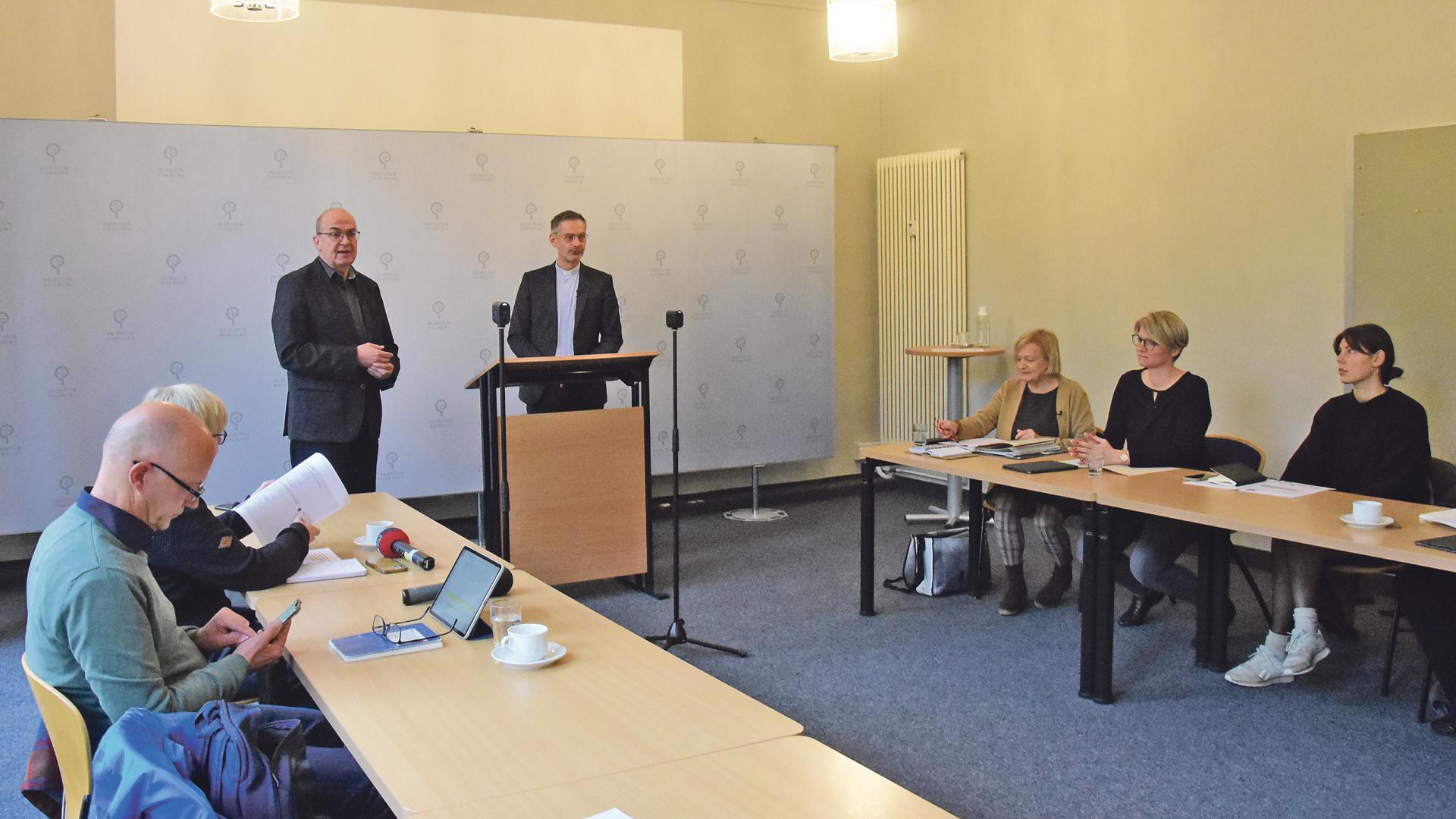 Pressekonferenz im Generalvikariat.