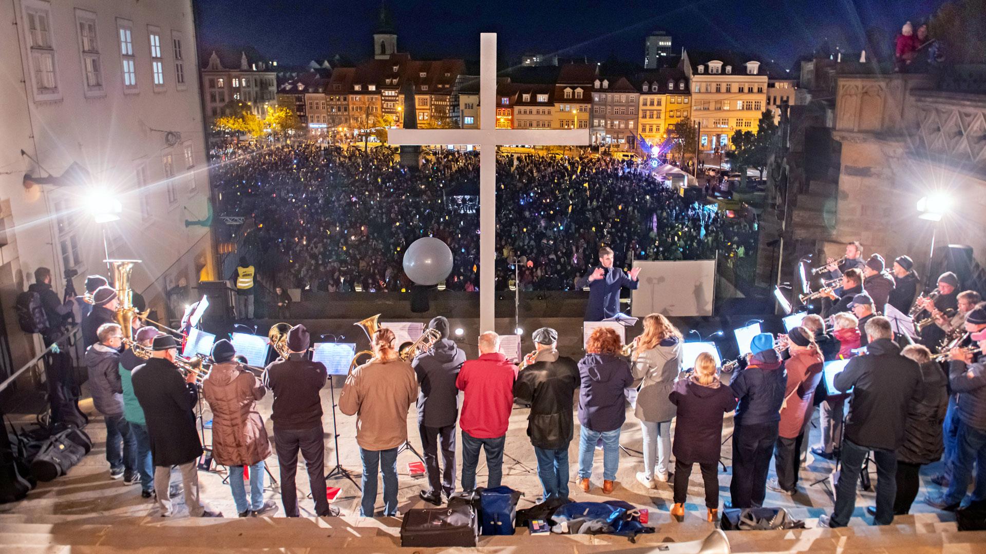 Blick von den Erfurter Domstufen auf die Erfurter Altstadt