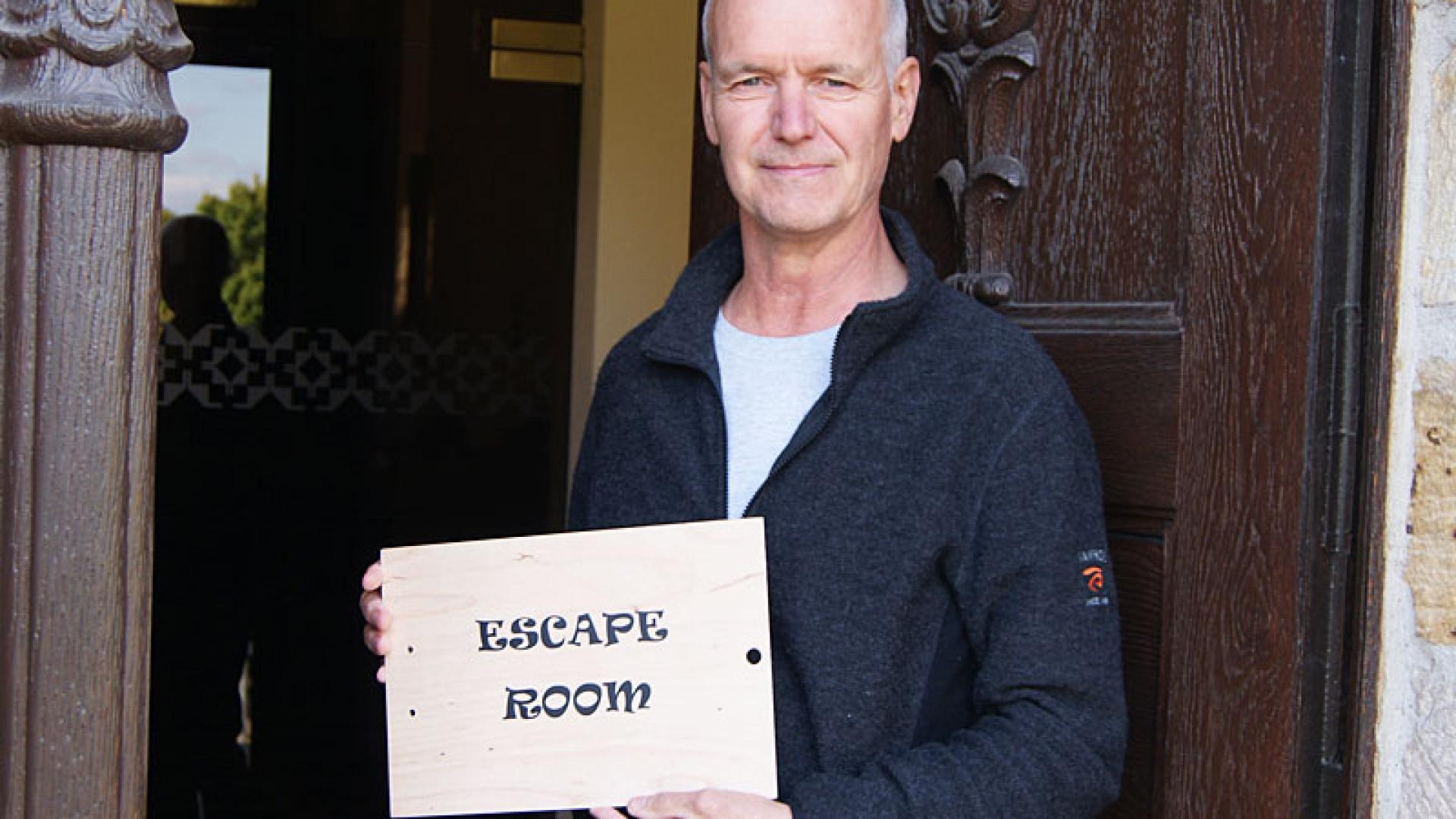 22_19_escape.jpg