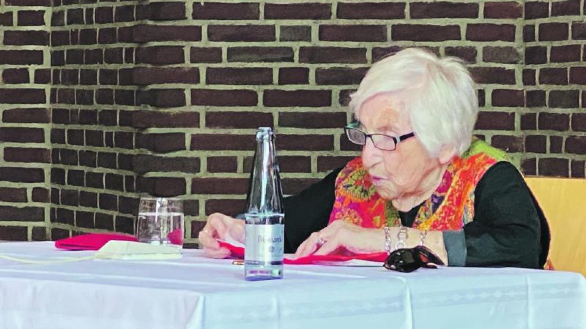 Ester%20Bejarano.jpg