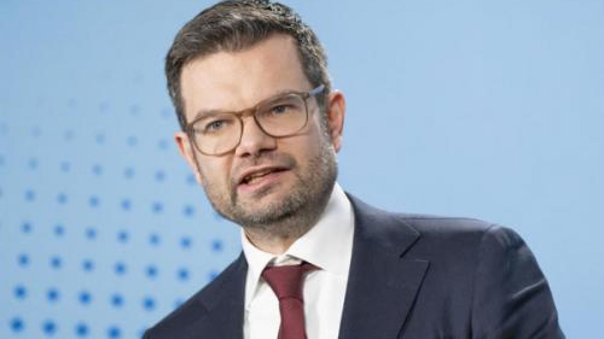 2_27_Buschmann_l.jpg